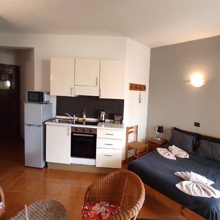 Adults Only Beachfront 1 Bed Studio Apartment In Porto Antigo 2 Santa Maria Sal With Pool Free Wifi & Aircon Ideal Long Stays المظهر الخارجي الصورة