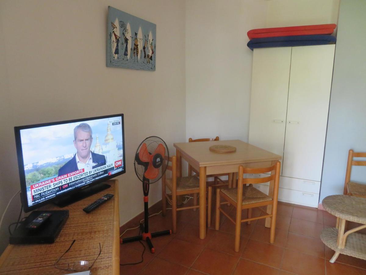 Adults Only Beachfront 1 Bed Studio Apartment In Porto Antigo 2 Santa Maria Sal With Pool Free Wifi & Aircon Ideal Long Stays المظهر الخارجي الصورة