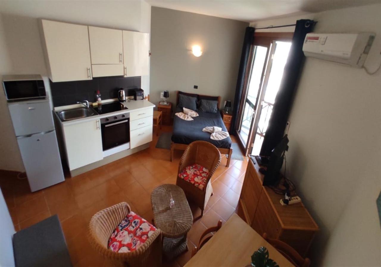 Adults Only Beachfront 1 Bed Studio Apartment In Porto Antigo 2 Santa Maria Sal With Pool Free Wifi & Aircon Ideal Long Stays المظهر الخارجي الصورة